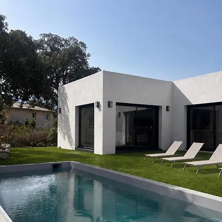 New With Private Swimming Pool In Villa *