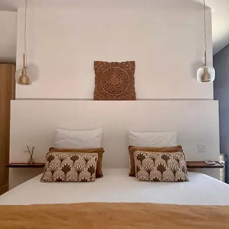 New With Private Swimming Pool In * Lecci